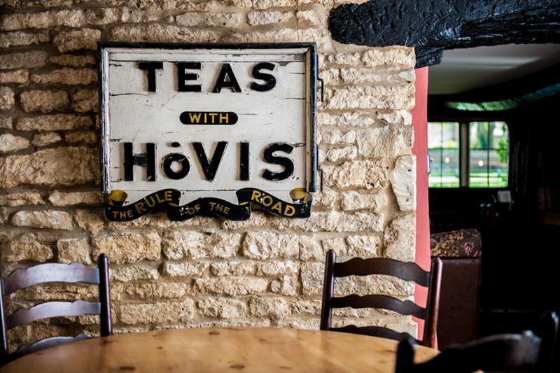 洛尔斯劳特 斯劳格斯特乡村旅馆酒店 外观 照片 The sign for the Tea with Hovis at the Old Post Office